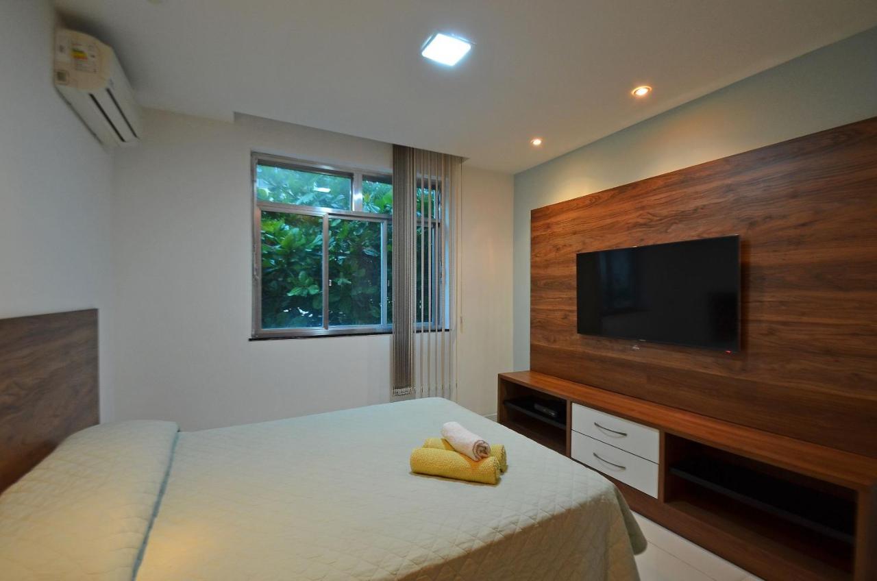 Confortavel 3Qts: Vista Lateral Mar Apartamento *